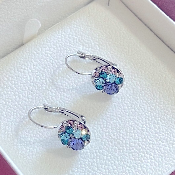 Silver plated, Austria Crystal Drop Earrings Dangle Earrings NWOT - Picture 1 of 6